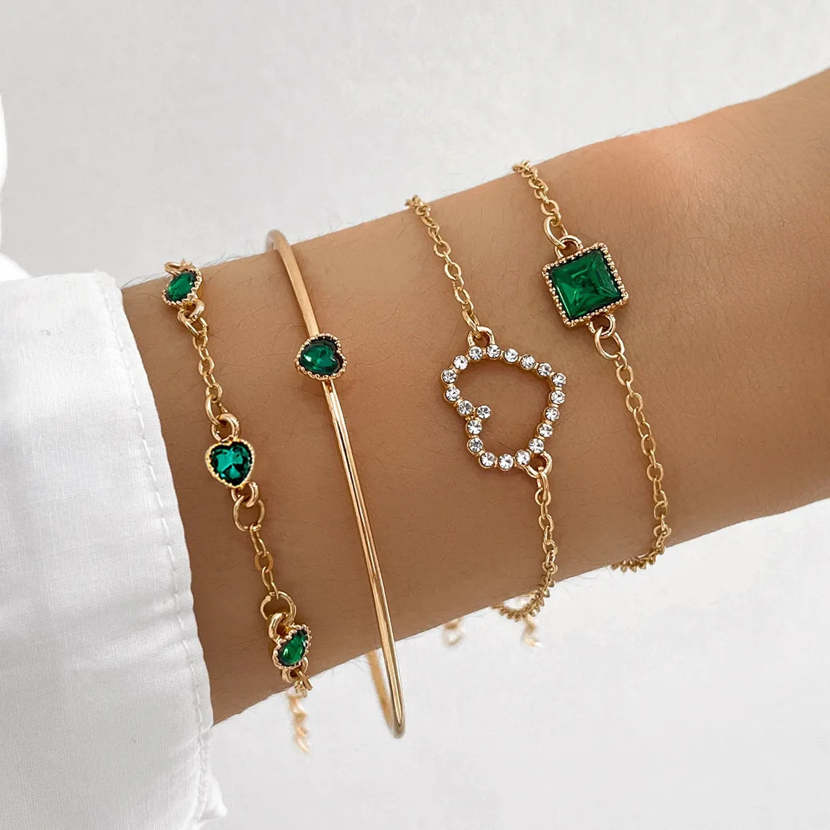 Sweet Streetwear Square Heart Shape Metal Inlay Artificial Gemstones Women'S Bracelets