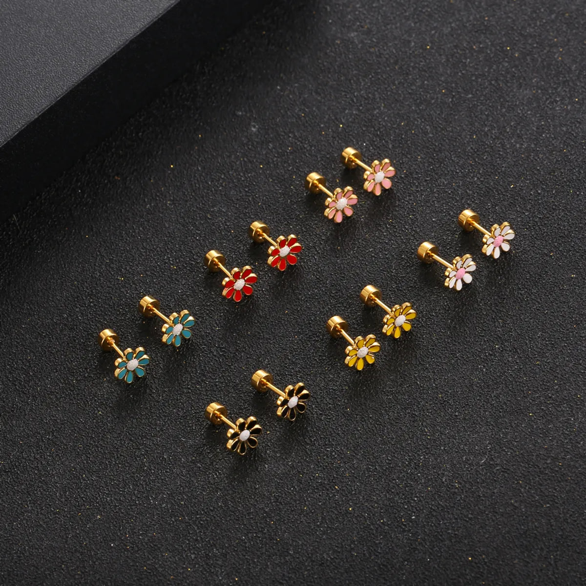 Simple Style Flower Titanium Steel No Inlaid Earrings Ear Studs