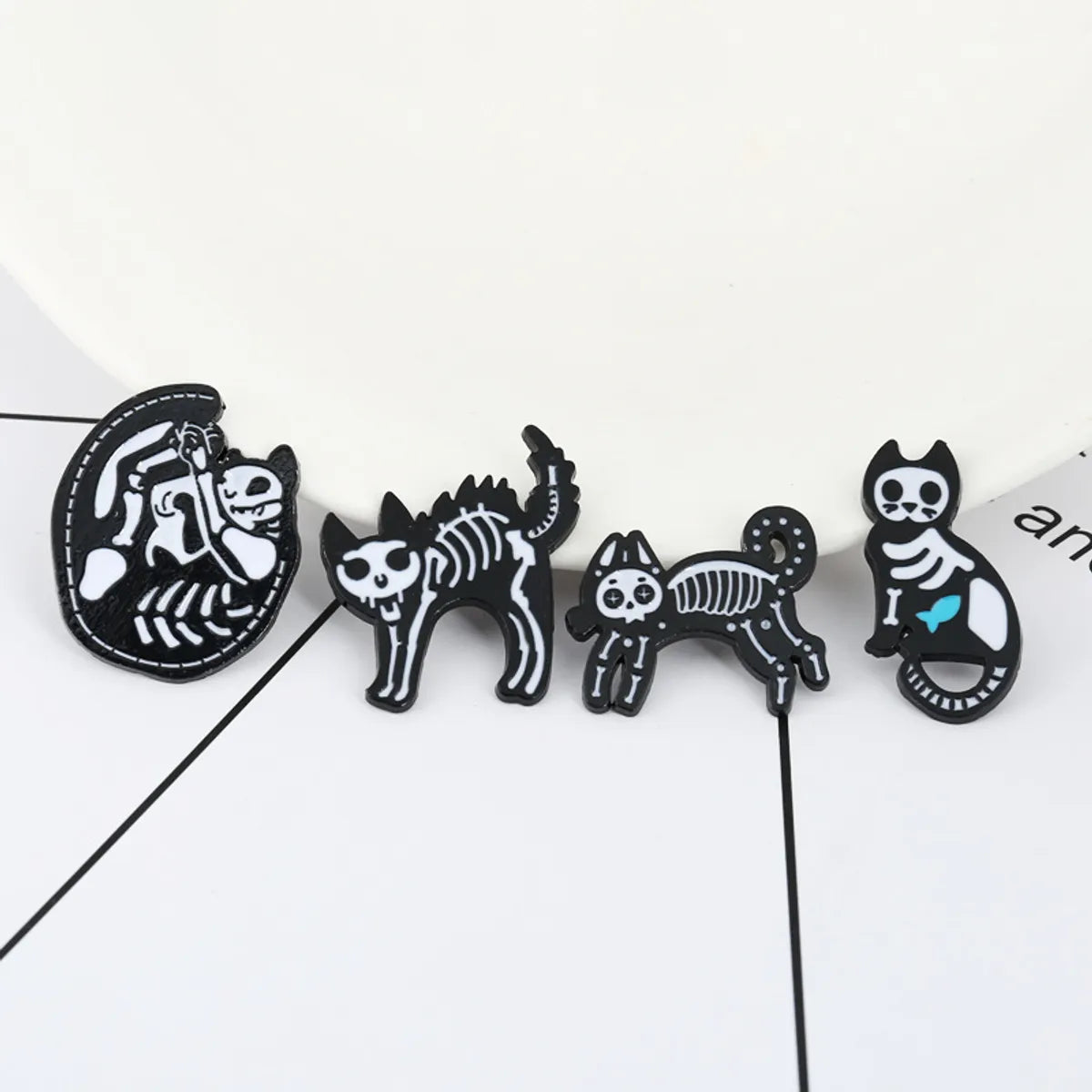 Tide Creative Cartoon Skull Cat Alloy Brooch Collar Pin