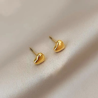 Titanium Steel 18k Gold Love Heart Stud Earrings Female Niche High Sense Ear-Caring Peach Heart Small Earrings Anti Allergy Ear Jewelry