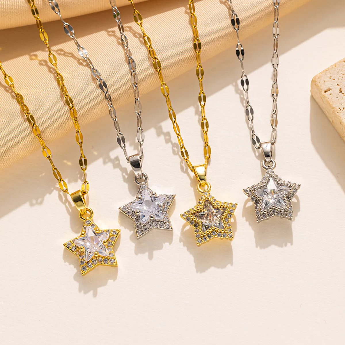 Wholesale Jewelry Simple Style Shiny Star Titanium Steel Zircon 18K Gold Plated Inlay Pendant Necklace