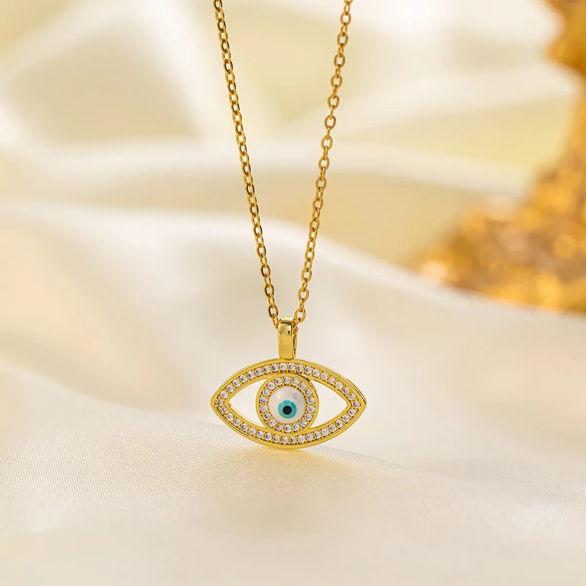 Titanium Steel 18K Gold Plated Vintage Style Simple Style Eye Inlaid Zircon Artificial Rhinestones Pendant Necklace