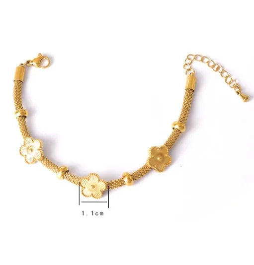 Casual Simple Style Heart Shape Flower Butterfly 304 Stainless Steel 18K Gold Plated Bracelets In Bulk