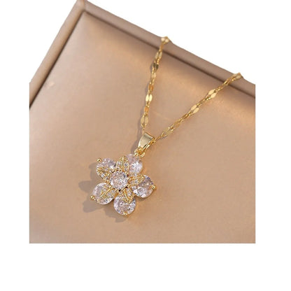 Titanium Steel Copper Elegant Diamond Flower Pendant Necklace