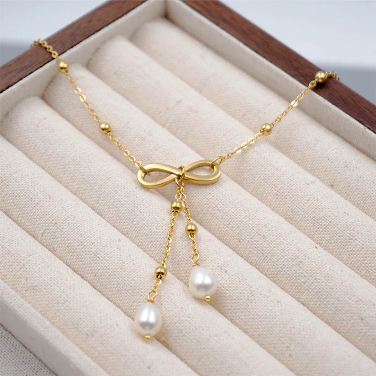 304 Stainless Steel Freshwater Pearl Titanium Steel Gold Plated Cute Simple Style Bow Knot Freshwater Pearl Pendant Necklace