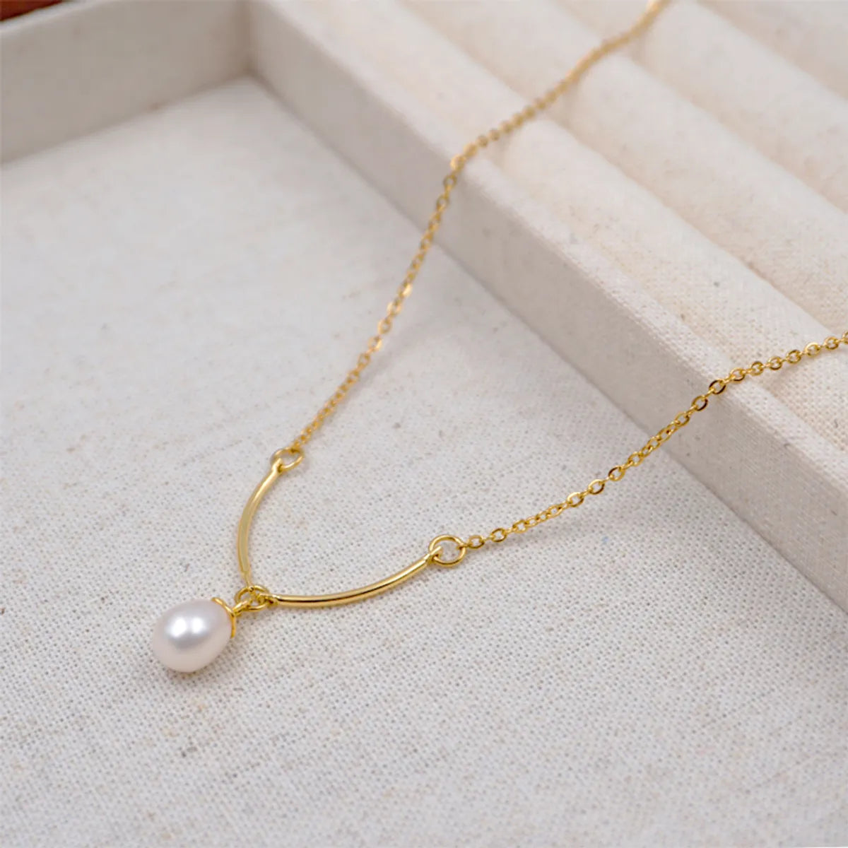 Titanium Steel Gold Plated Elegant Sweet Geometric Artificial Pearls Pendant Necklace