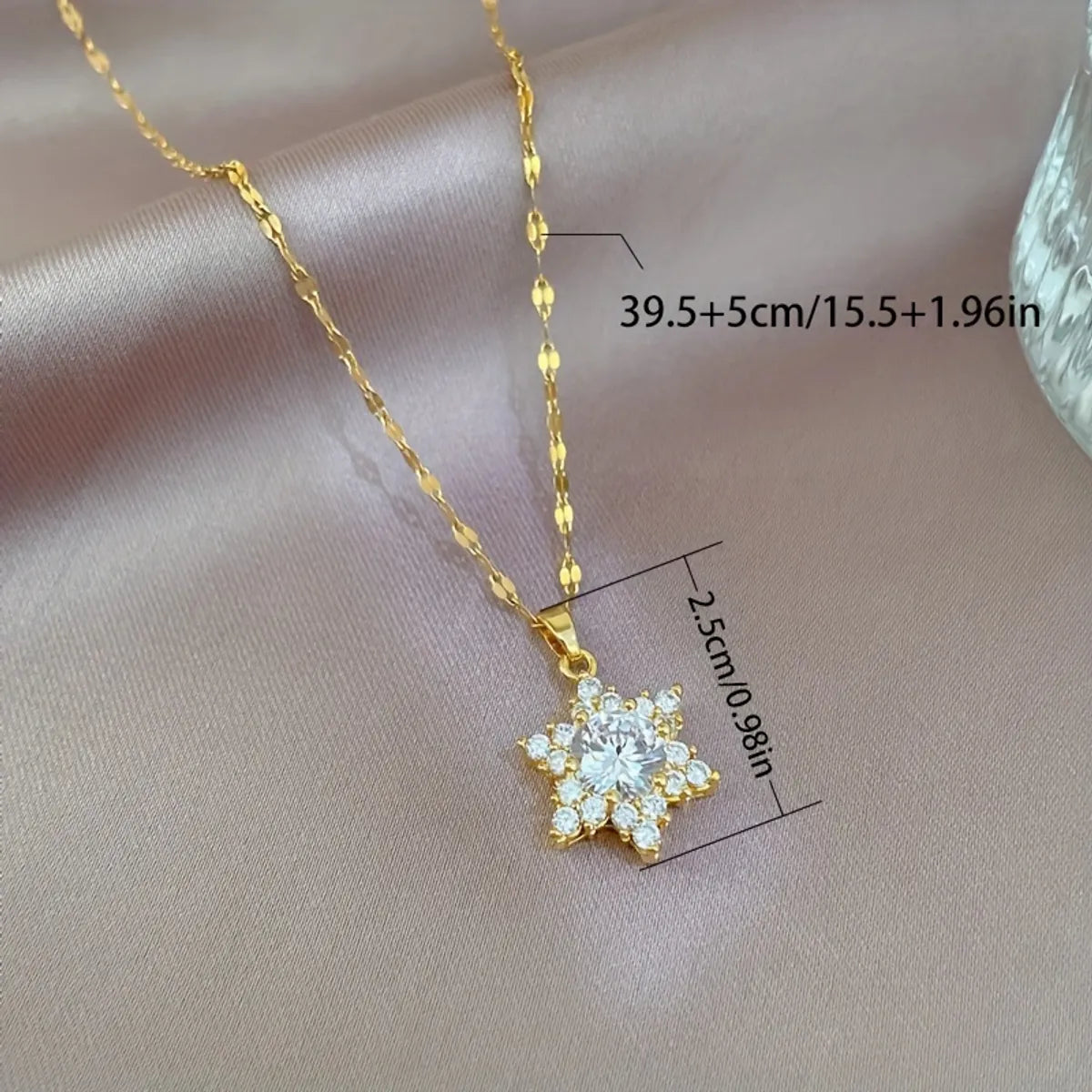 Titanium Steel Gold Plated Silver Plated Elegant Plating Inlay Flakes Snowflake Zircon Pendant Necklace