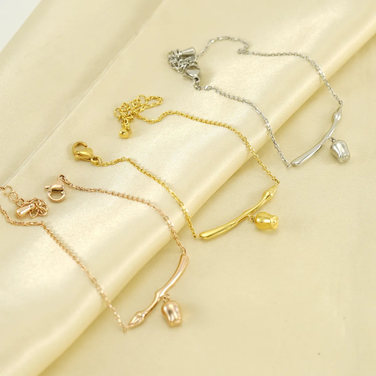 Titanium Steel Gold Plated Simple Style Classic Style Flower Plating Bracelets