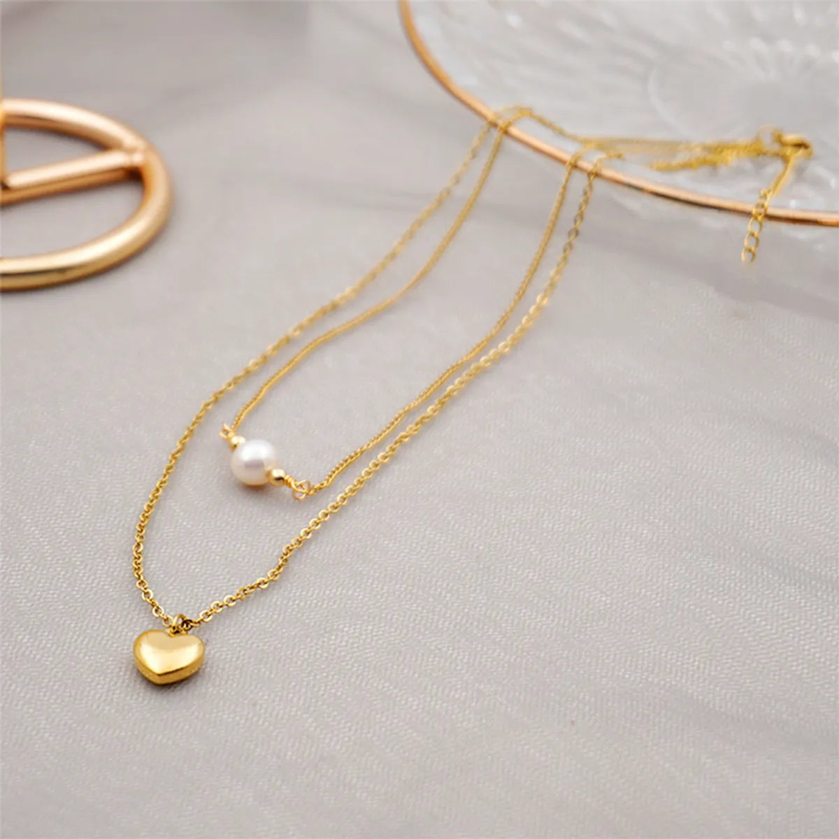 Titanium Steel Gold Plated Simple Style Heart Shape Inlay Artificial Pearls Double Layer Necklaces Sweater Chain