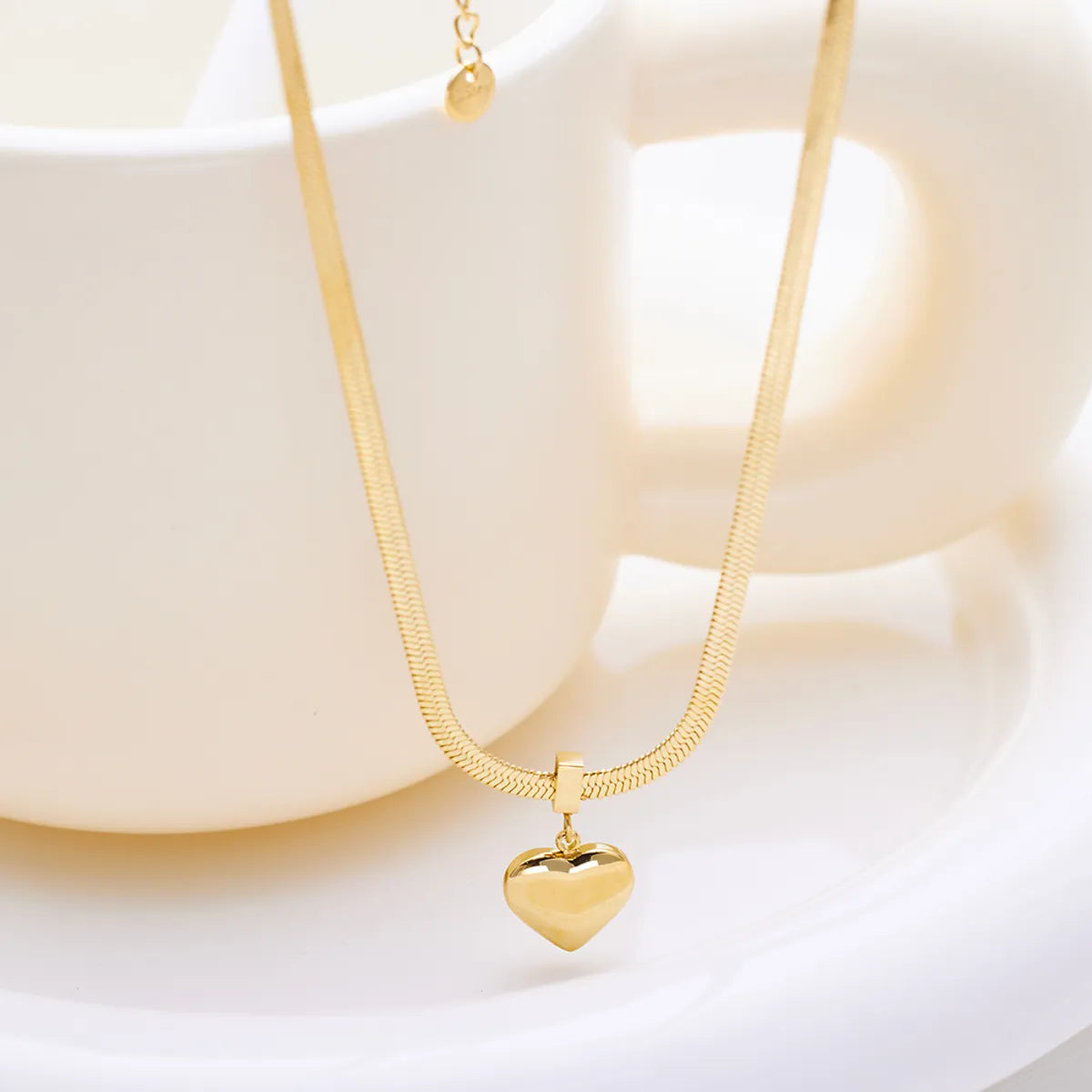 Titanium Steel Simple Style Square Tree Heart Shape Hollow Out Inlay Pearl Zircon Pendant Necklace Necklace