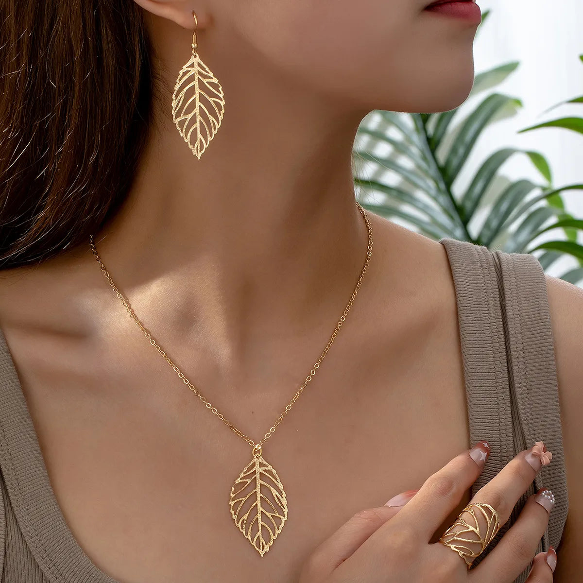 Tropical Simple Style Leaves Iron Zinc Alloy Women'S Jewelry Set