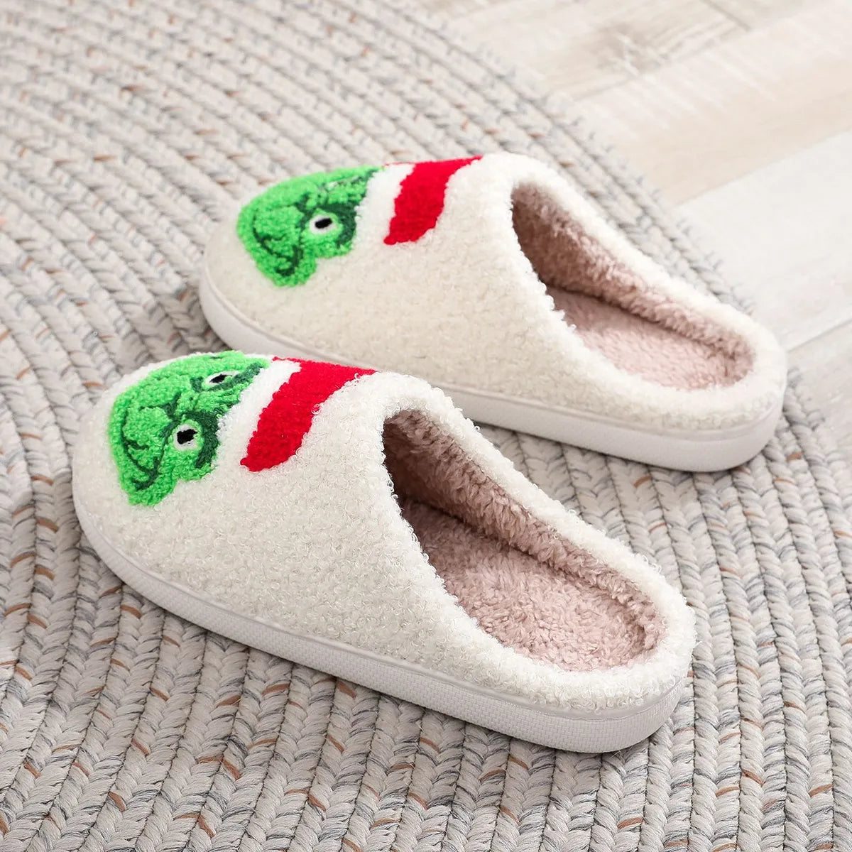 Unisex Casual Cartoon Round Toe Plush Slippers