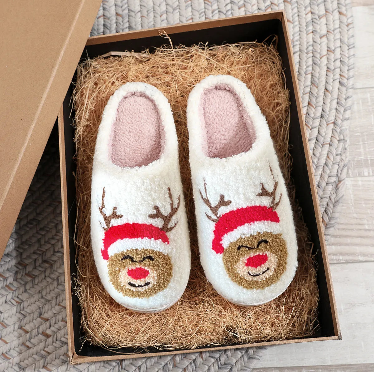 Unisex Casual Cartoon Round Toe Plush Slippers