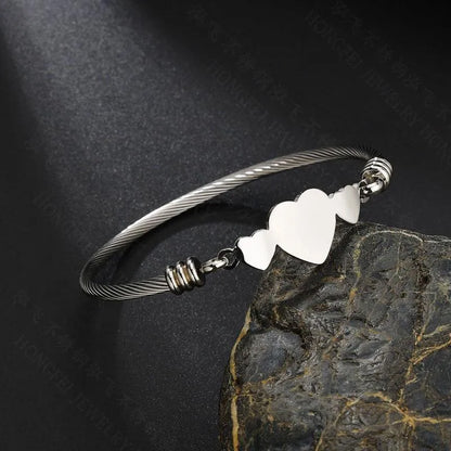 Unisex Heart Shaped Stainless Steel Bracelets &Amp; Bangles Nhhf124856