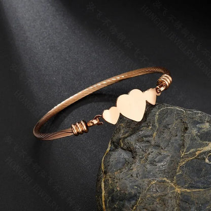 Unisex Heart Shaped Stainless Steel Bracelets &Amp; Bangles Nhhf124856