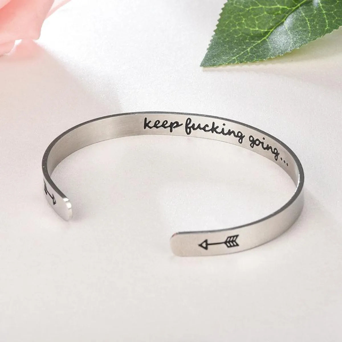 Unisex Heart Shaped Stainless Steel Bracelets &amp; Bangles Tp190418118124