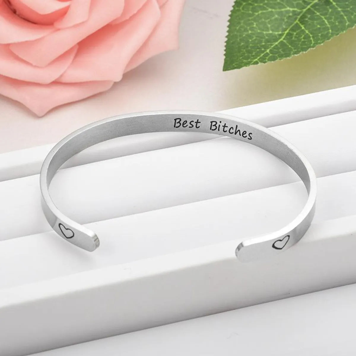 Unisex Heart Shaped Stainless Steel Bracelets &amp; Bangles Tp190418118124