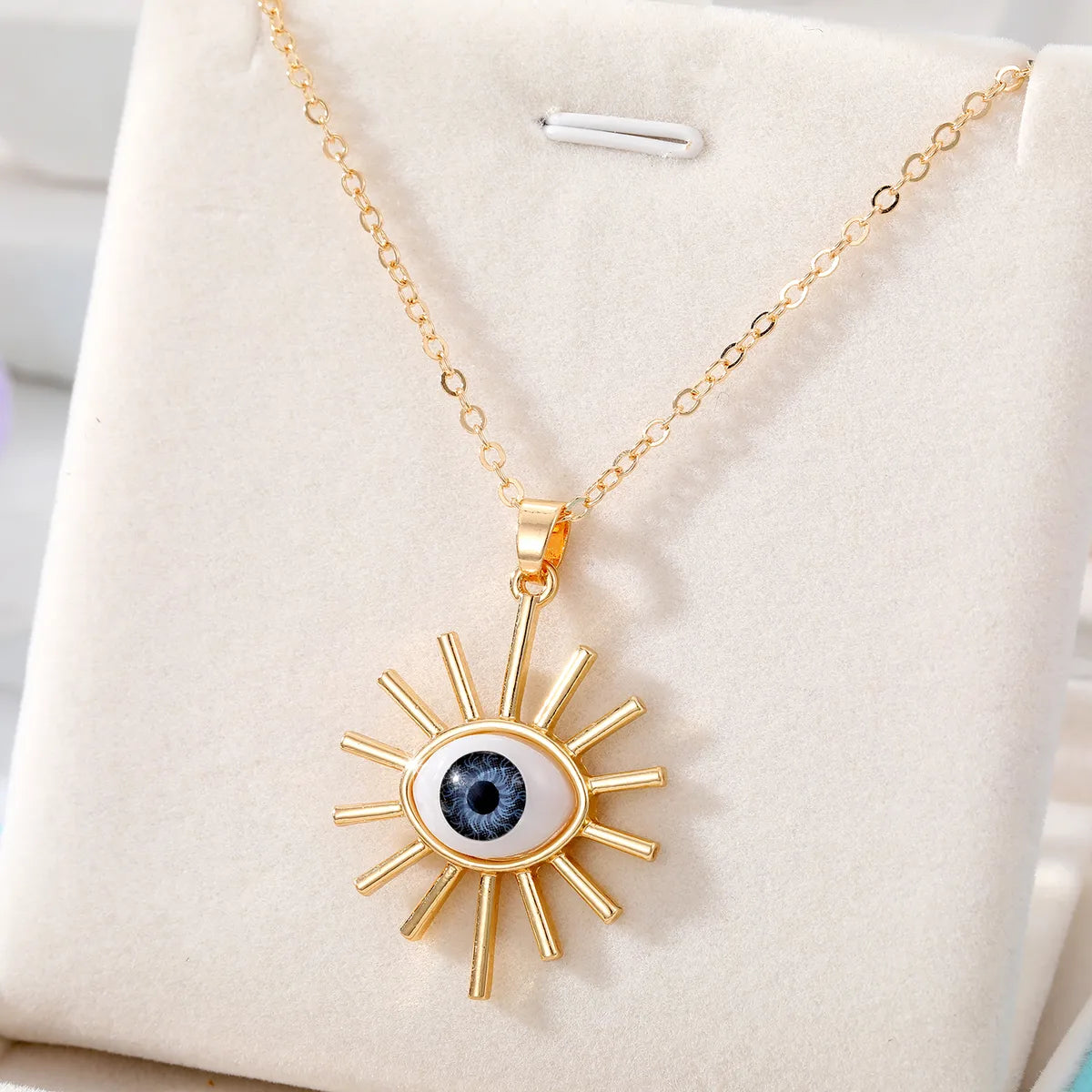 Vacation Funny Simple Style Sun Heart Shape Eye Alloy Inlay Rhinestones Women'S Pendant Necklace