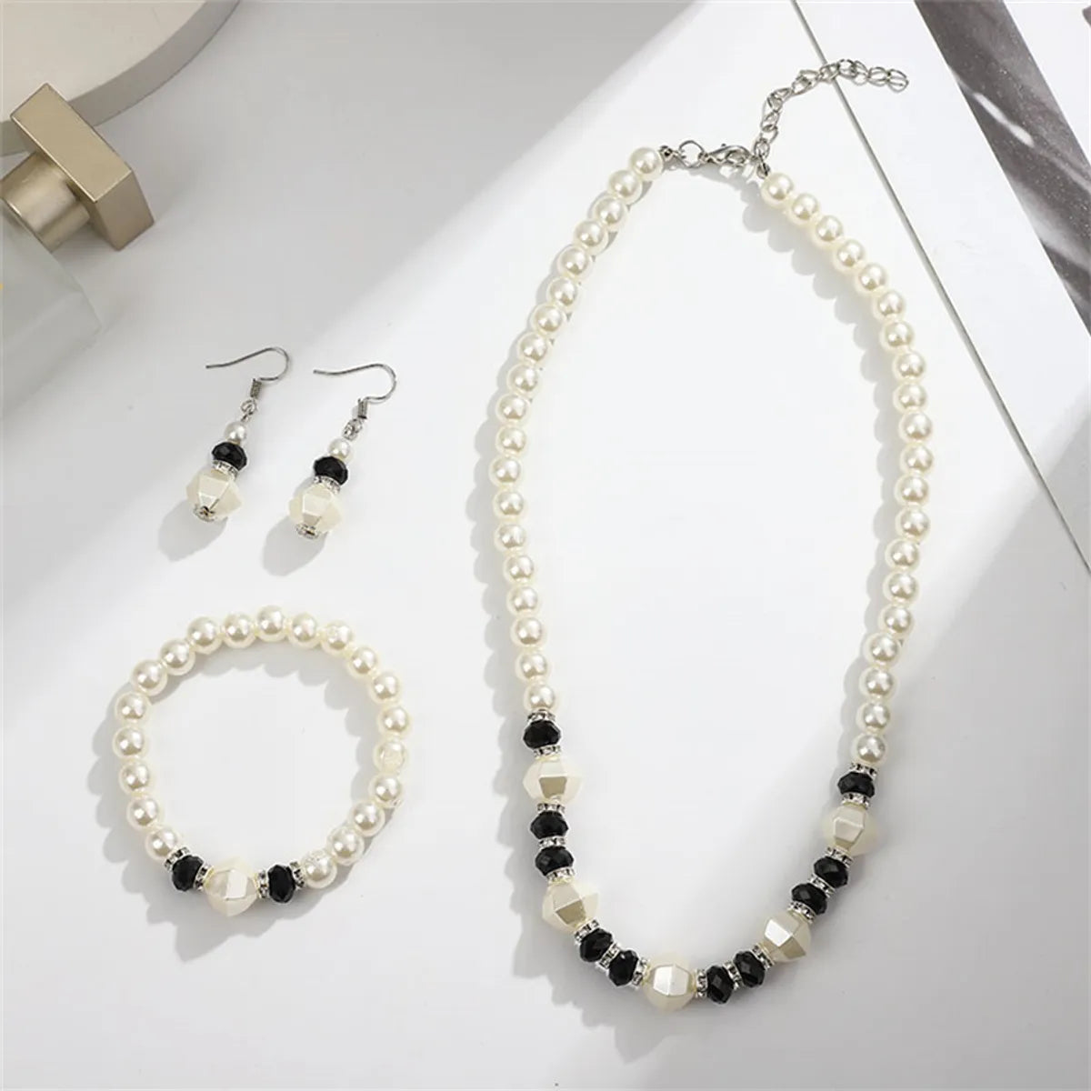 Vacation Round Imitation Pearl Beaded Women's Jewelry Set