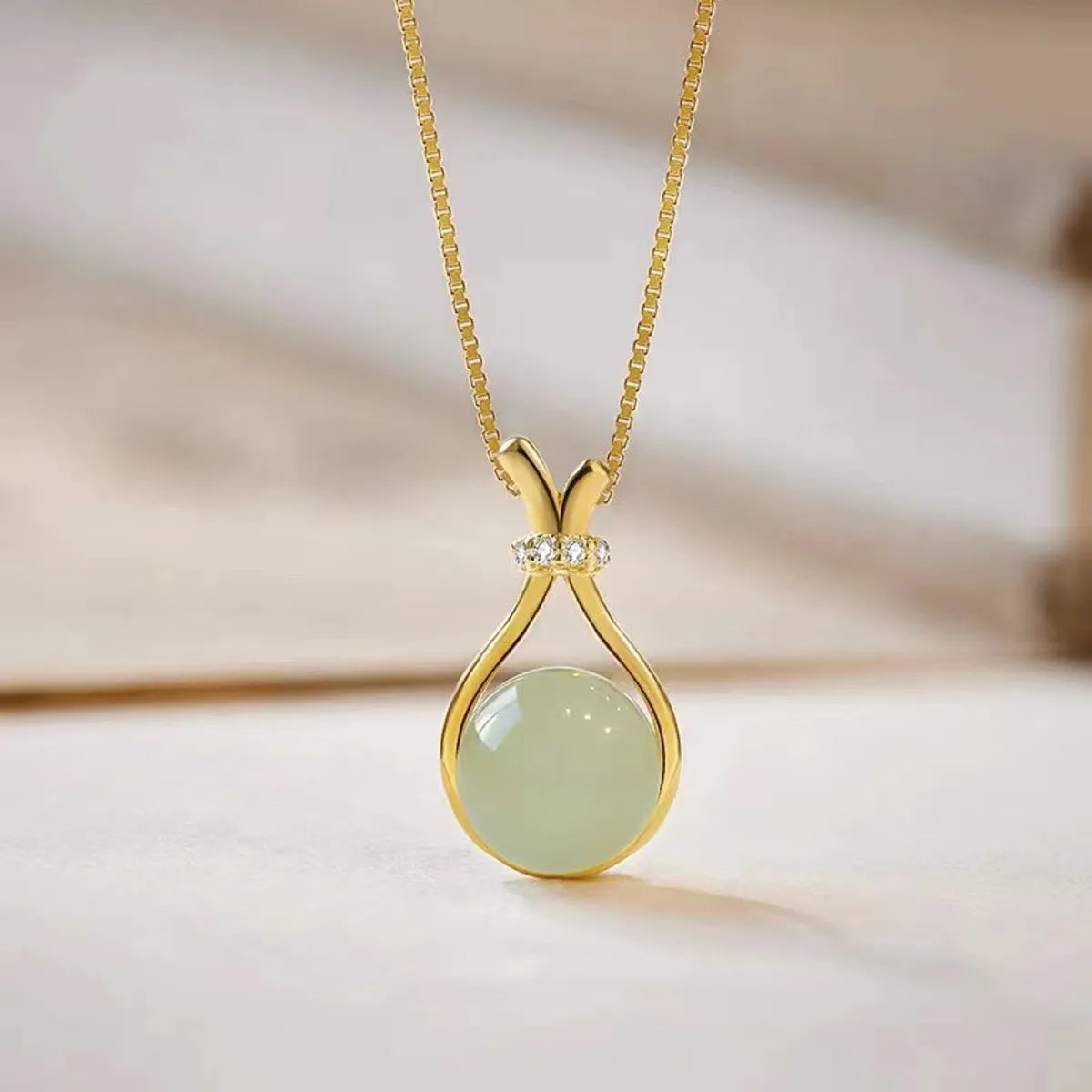 Vacation Round Opal Alloy Wholesale Pendant Necklace