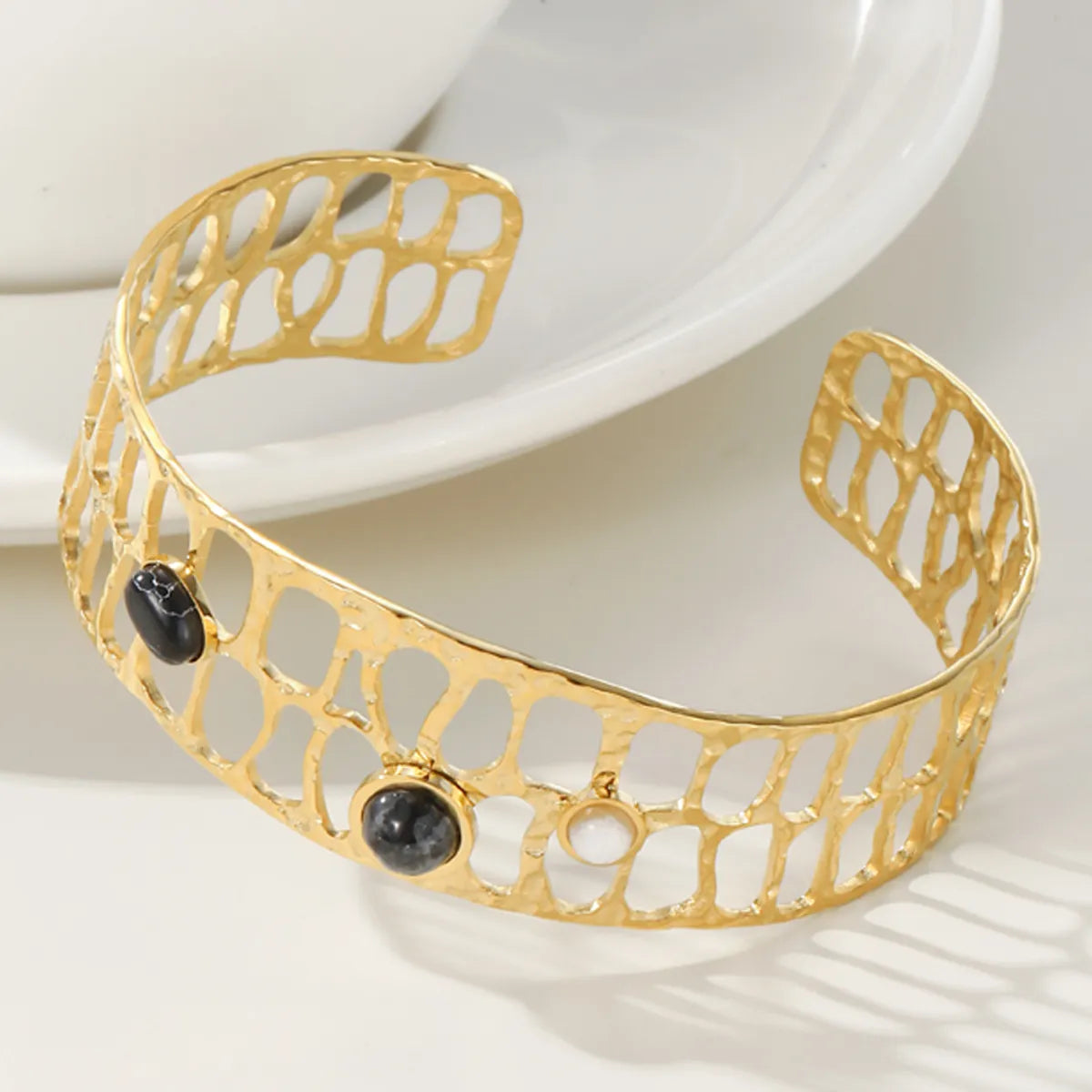 Vacation Round Stainless Steel Titanium Steel Plating Hollow Out Inlay Natural Stone 18k Gold Plated Bracelets