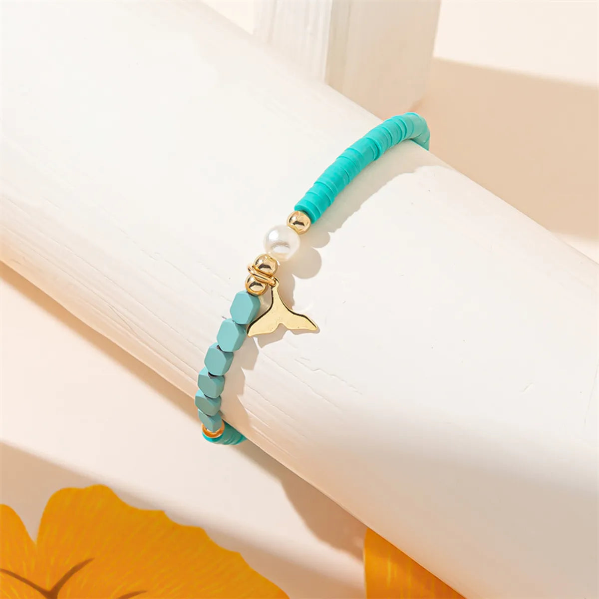 Vacation Simple Style Hexagon Fish Tail Artificial Crystal Beaded Women's Bracelets