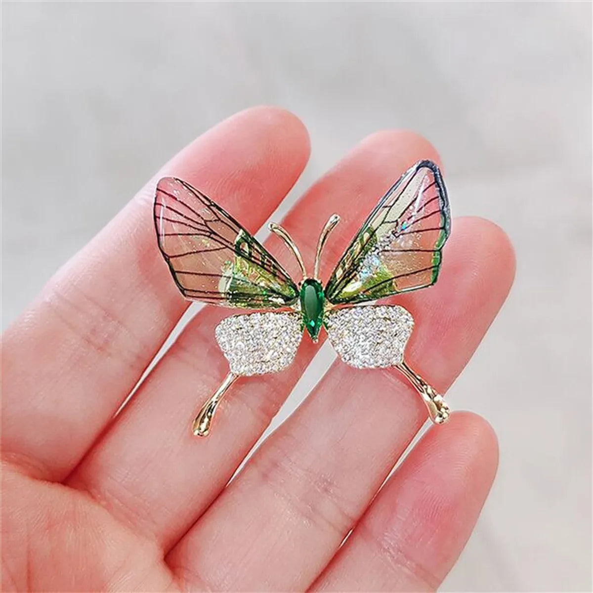 Vintage Style Butterfly Alloy Plating Inlay Acrylic Rhinestones Women'S Brooches