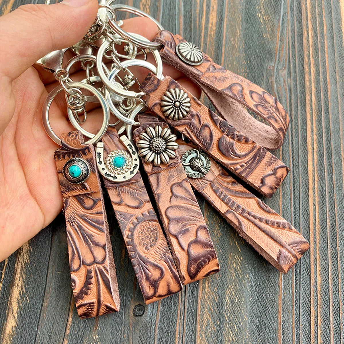 Vintage Style Cattle Flower Pu Leather Inlay Turquoise Unisex Bag Pendant Keychain