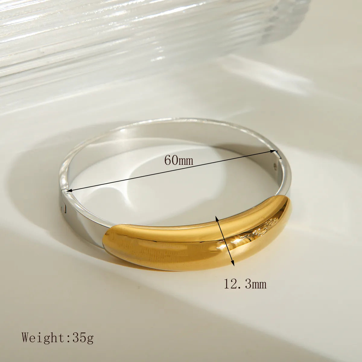 Vintage Style Classic Style Commute Solid Color 304 Stainless Steel 18K Gold Plated Bangle In Bulk