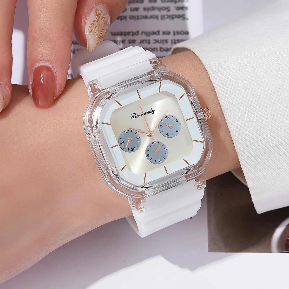 Vintage Style Color Block Buckle Quartz Women'S Watches