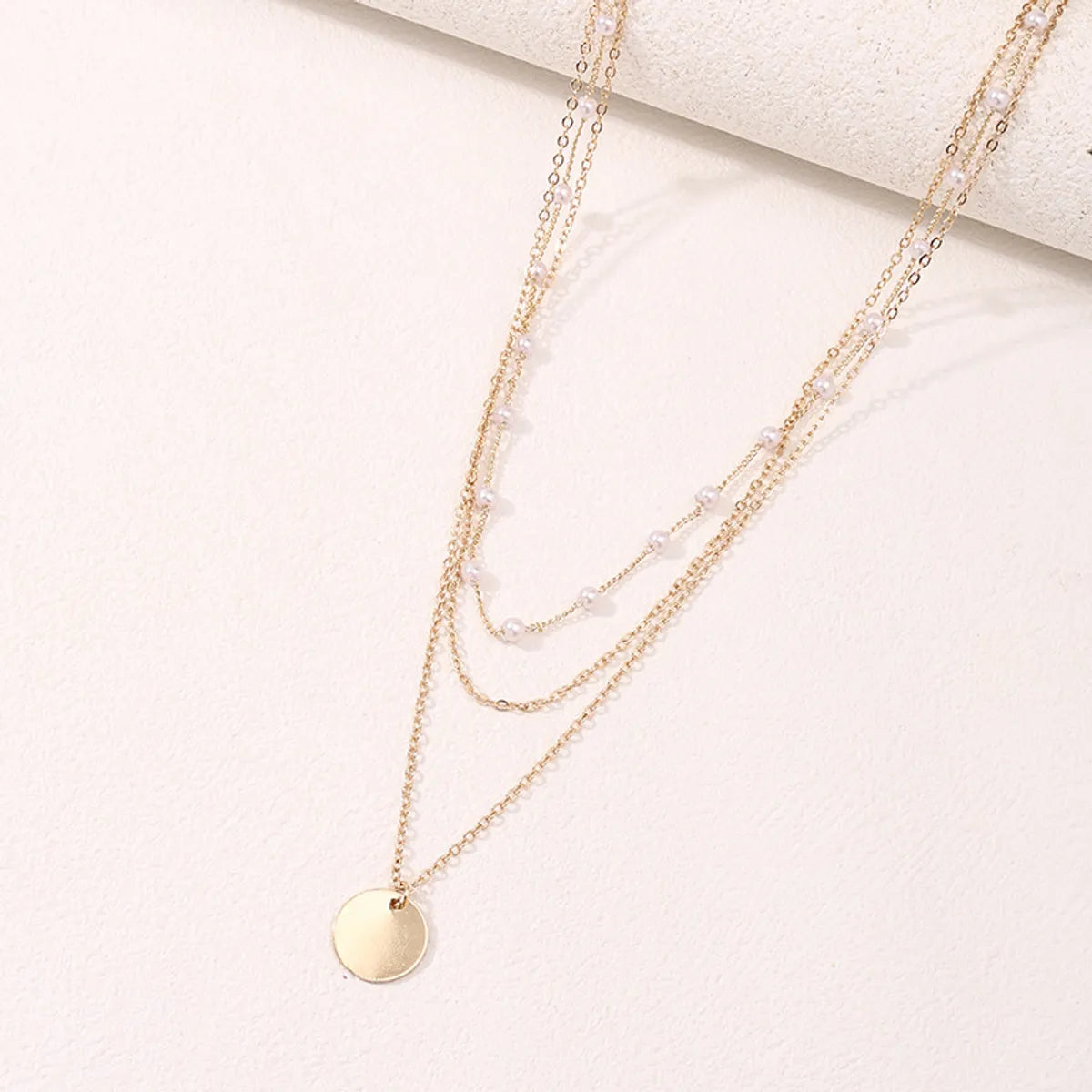 Vintage Style Geometric Round Alloy Plating Women's Pendant Necklace