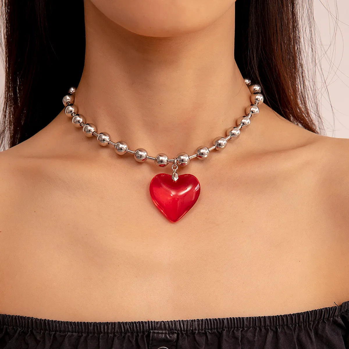 Vintage Style Heart Shape Alloy Three-dimensional Women's Pendant Necklace