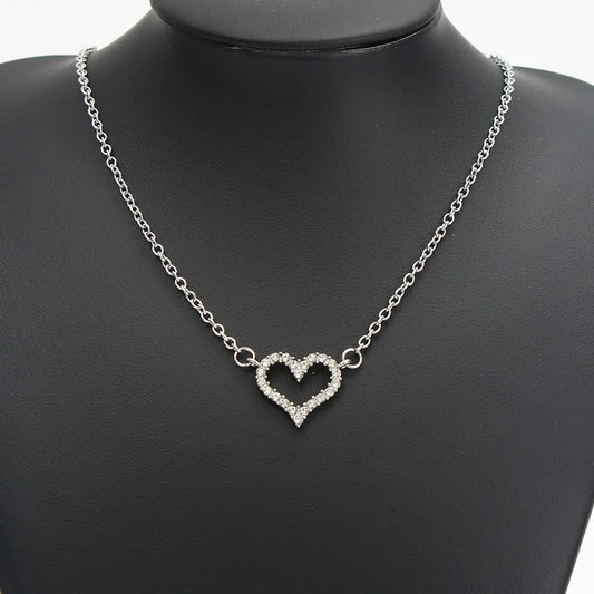 Vintage Style Heart Shape Stainless Steel Plating Inlay Rhinestones Pendant Necklace