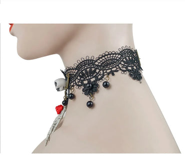 Vintage Style Punk Hand Flower Skull Alloy Lace Halloween Women's Choker