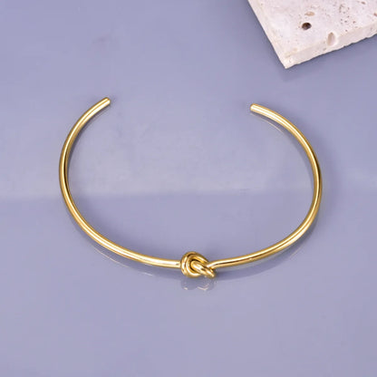 Vintage Style Round Titanium Steel Plating Gold Plated Bangle