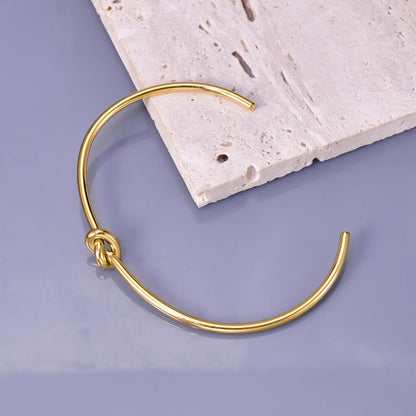 Vintage Style Round Titanium Steel Plating Gold Plated Bangle