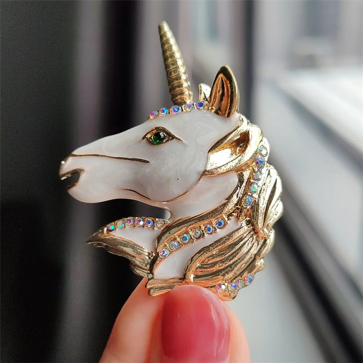 Vintage Style Shiny Geometric Animal Cartoon Character Alloy Inlay Gem Rhinestones Unisex Brooches