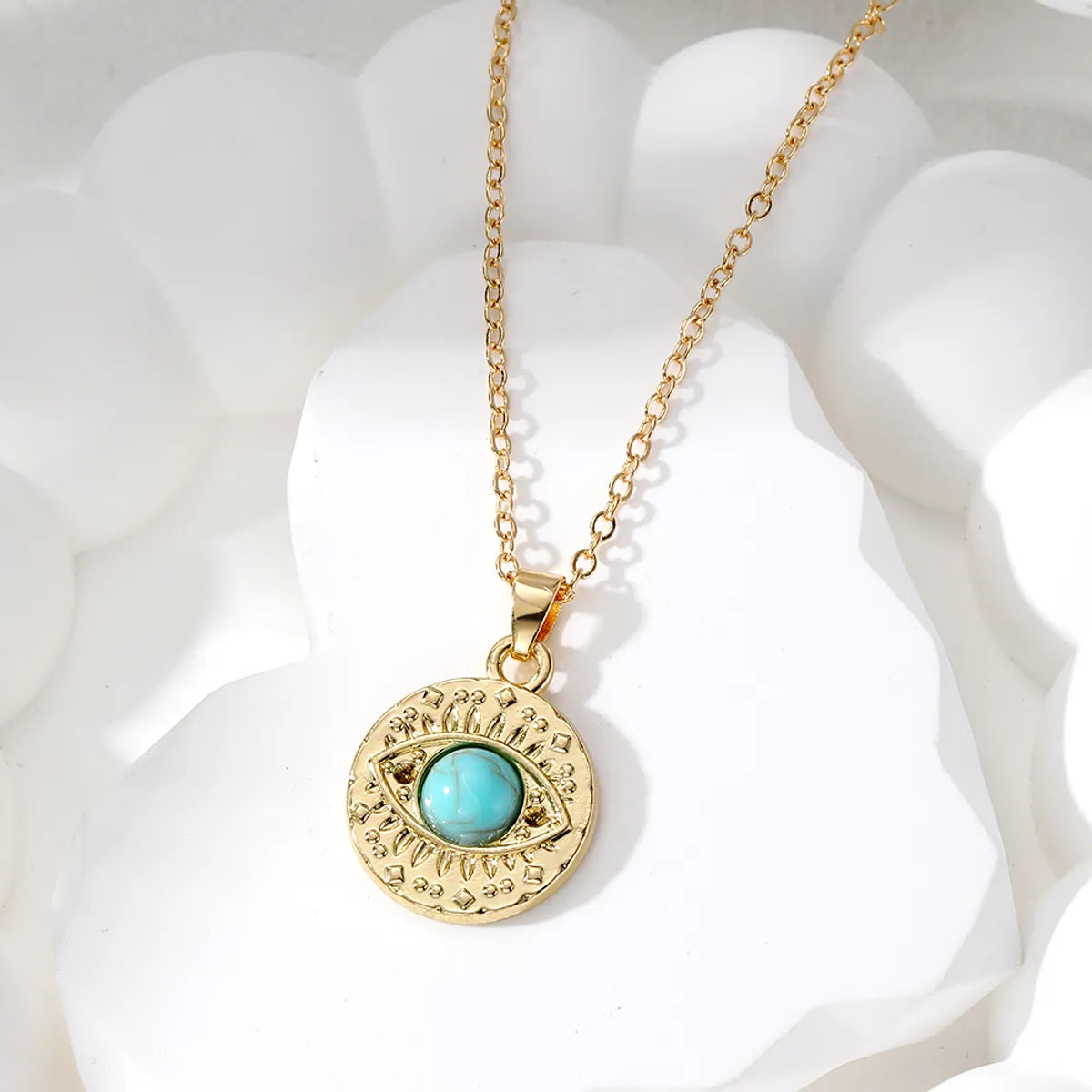 Vintage Style Simple Style Classic Style Color Block Alloy Women's Pendant Necklace