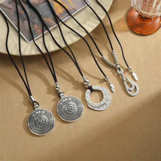 Vintage Style Simple Style Geometric Round CCB Alloy Rope Plating Women's Pendant Necklace