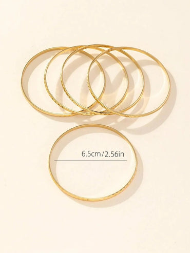 Vintage Style Simple Style Solid Color Titanium Steel 18K Gold Plated Bangle In Bulk