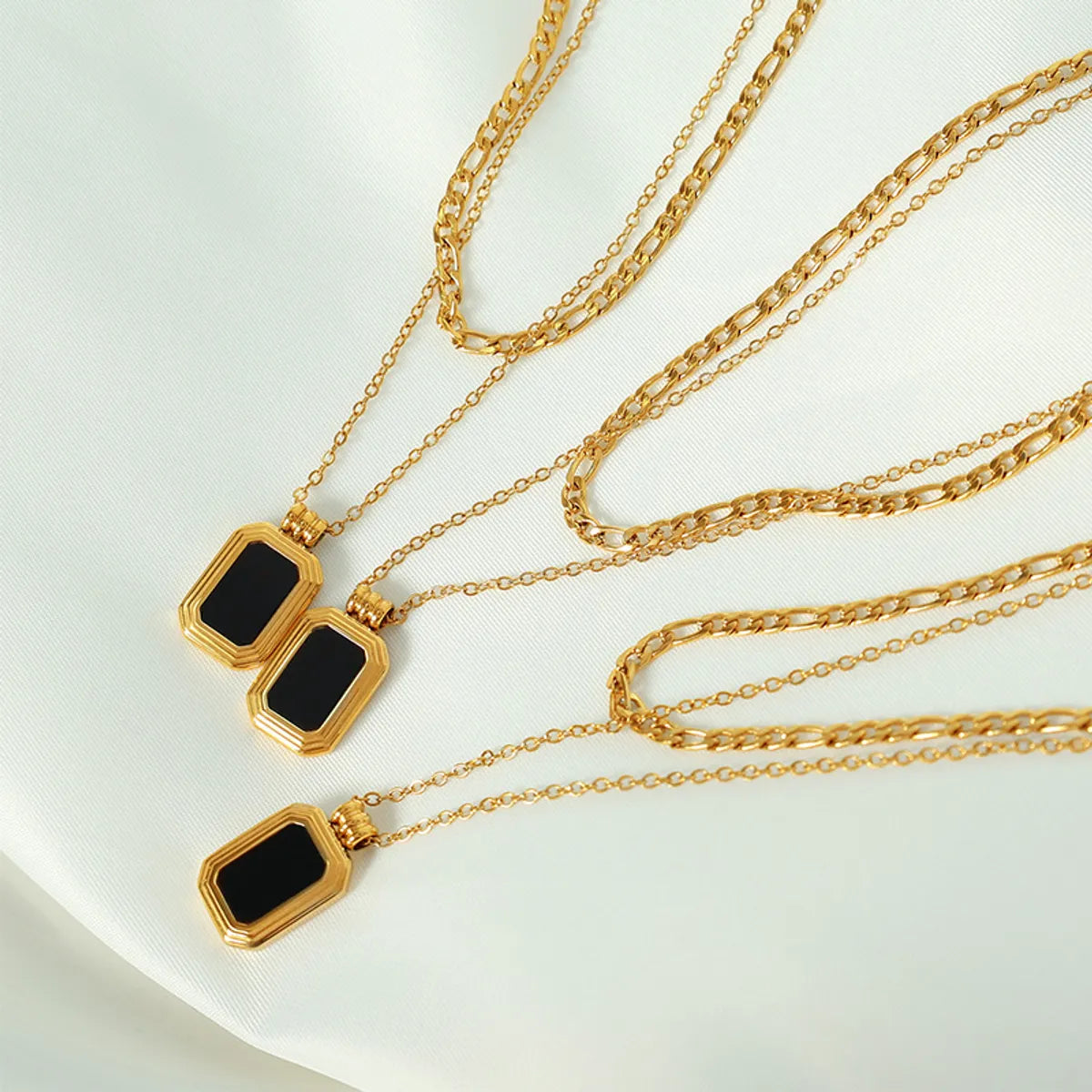 Vintage Style Simple Style Square Arylic Titanium Steel Plating 18k Gold Plated Women's Necklace