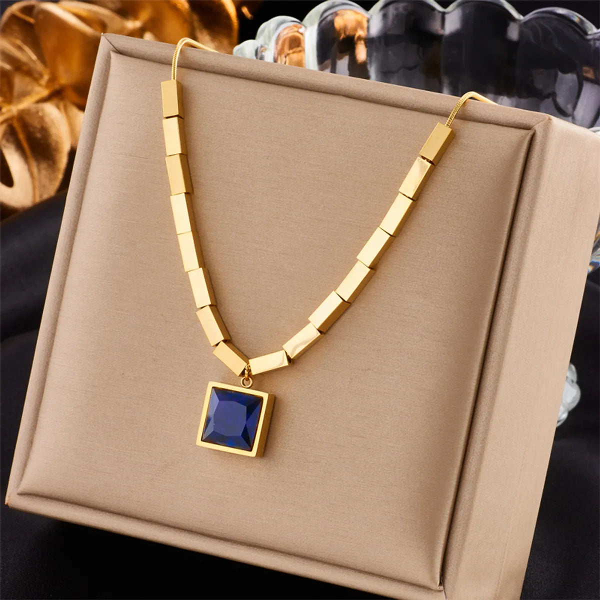 Vintage Style Square Stainless Steel Plating Inlay Rhinestones 18k Gold Plated Pendant Necklace