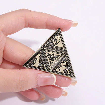 Vintage Style Triangle Alloy Plating Unisex Brooches