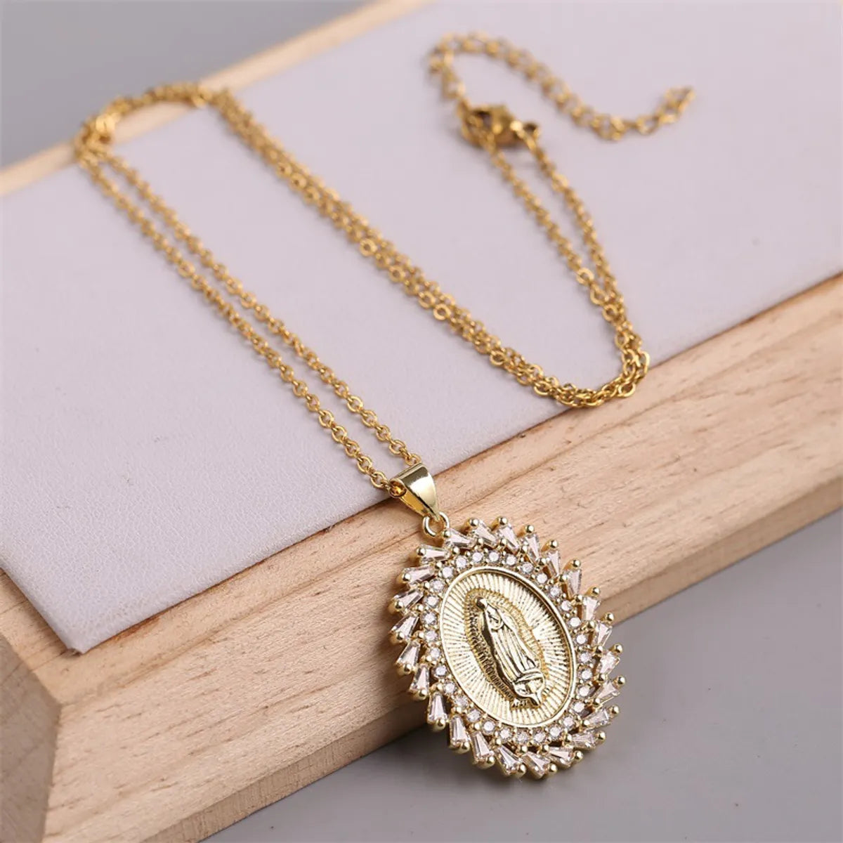 Virgin Mary Pendant Copper Inlaid Zirconium Necklace Wholesale Gooddiy