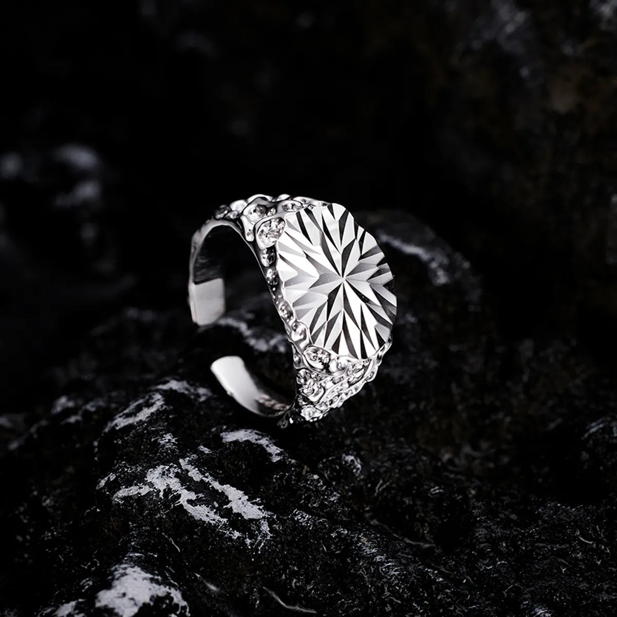 White Gold Plated Sterling Silver Geometric Flower Open Rings