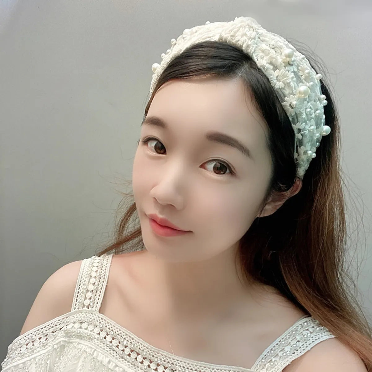 White Lace Bowknot  Pearl Korea Wide Side Knotted Headband