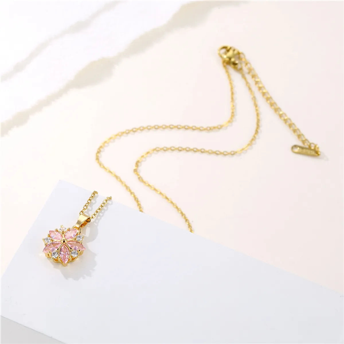 Wholesale 1 Piece Korean Style Flower Stainless Steel Titanium Steel 18k Gold Plated Gold Plated Zircon Pendant Necklace