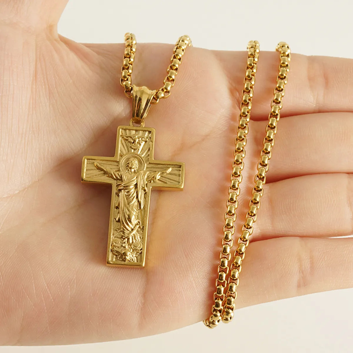 Wholesale 1 Piece Retro Cross Stainless Steel 18k Gold Plated Pendant Necklace