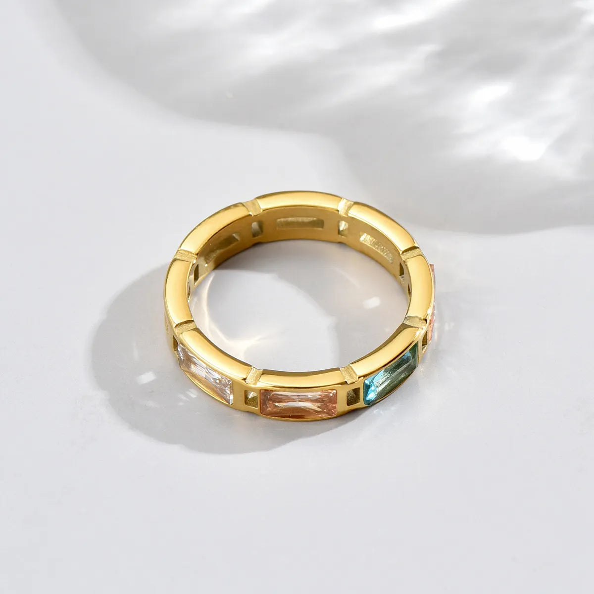 Wholesale 1 Piece Shiny Round Square Stainless Steel 14k Gold Plated Zircon Rings