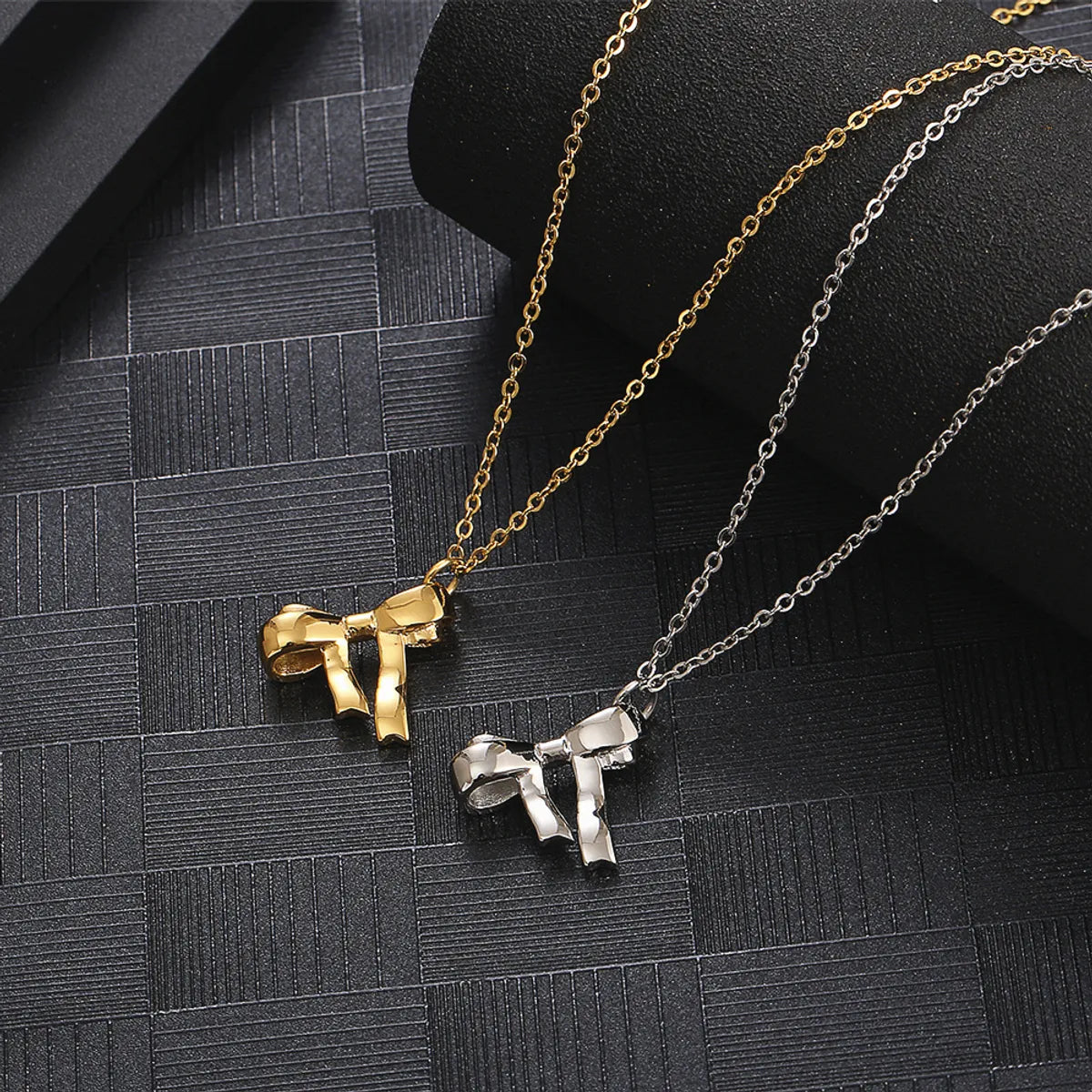 Wholesale Casual Bow Knot Titanium Steel Plating Pendant Necklace